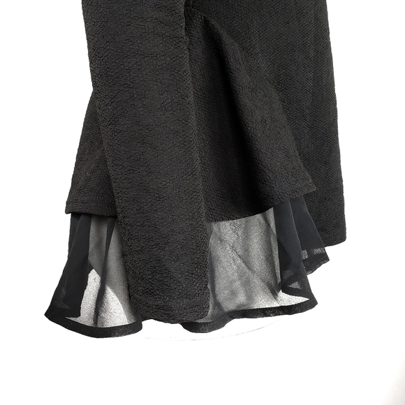 MFN Black Textured Tunic Top Flared Bottom - Picture 5 of 6